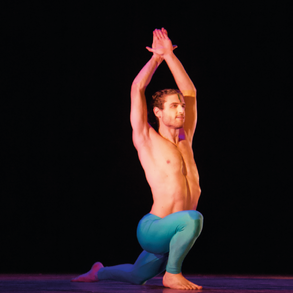 Foto do Thiago Arthur apresentando Nexus